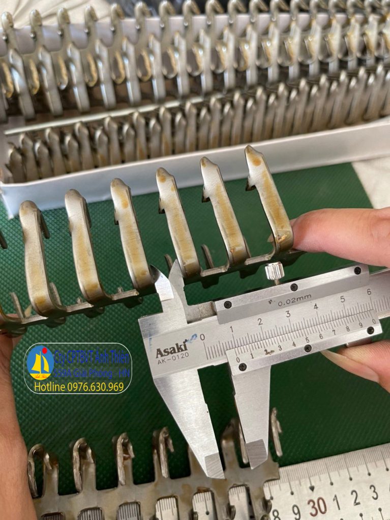 Ghim xương cá nối băng tải Size 65