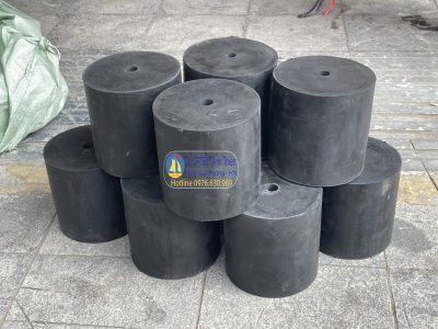 Cao su giảm chấn D160 x Cao 160mm – Hàng đúc nguyên khối