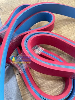 Dây đai dẹt hai mặt xanh da trời dày 4mm đắp cao su đỏ, Kích thước gia công theo yêu cầu