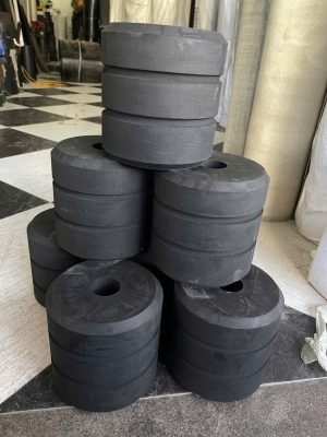 Cao su giảm chấn chống rung D160 cao 160mm lỗ D40