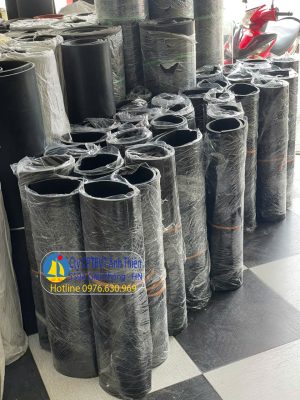 Cao su tấm chịu dầu dày 8mm, KT rộng 700x700mm