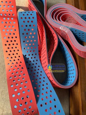 Dây đai dẹt hai mặt xanh da trời dày 4mm đắp cao su đỏ dày 3mm rộng 95mm x chu vi 1450mm, Kích thước gia công đột lỗ theo yêu cầu