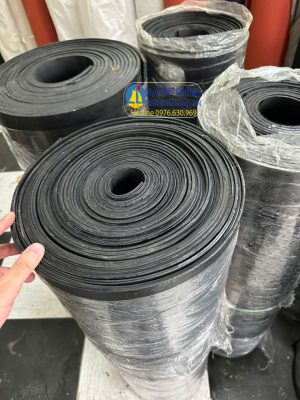 Cao su tấm chịu dầu dày 5mm, khổ 1000mm